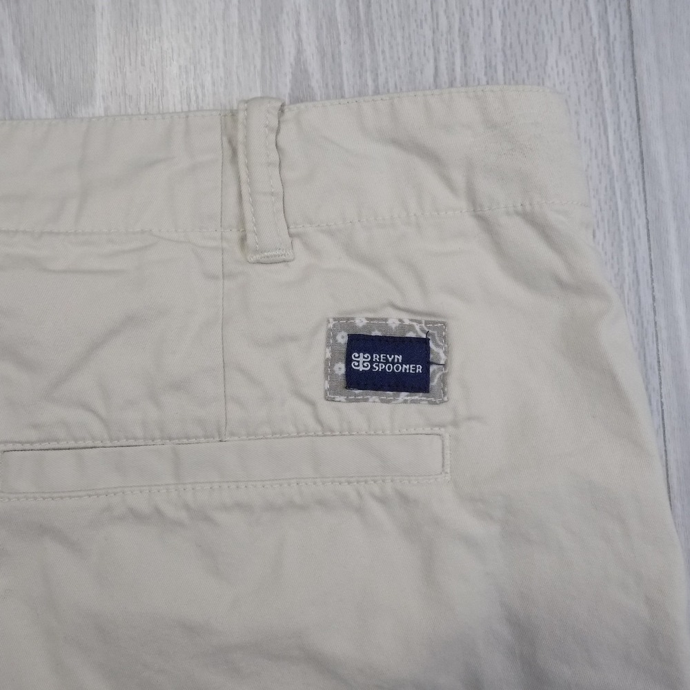 Reyn Spooner Chino Shorts Mens 32 Khaki Beige Flat Front Preppy Summer EUC